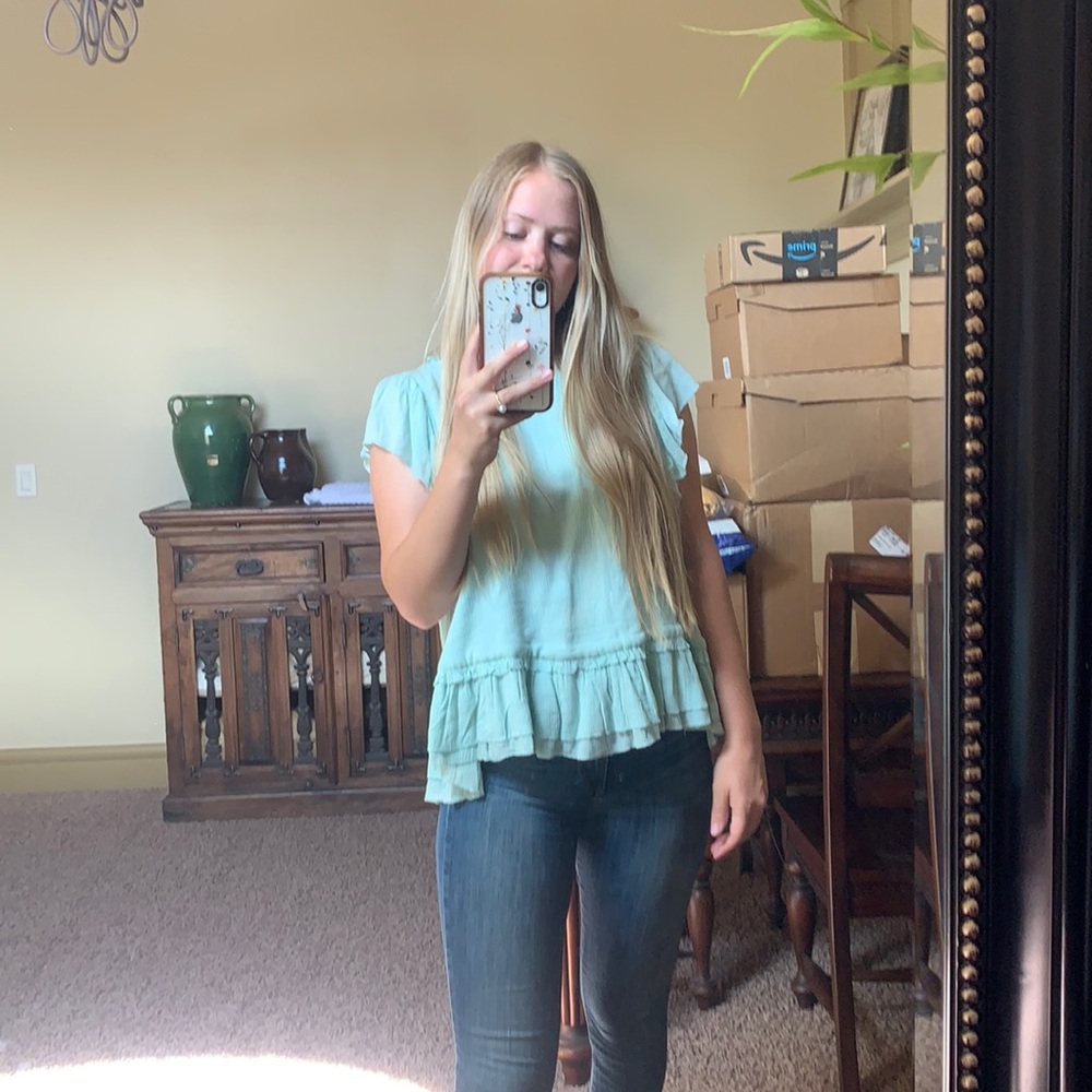 Mint/Blue Shirt